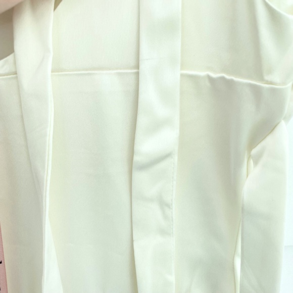 NEW House of CB Shiema Dress Ivory Small - Picture 16 of 17